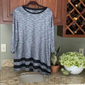 Cable & Gauge flowing top with asymmetrical hem